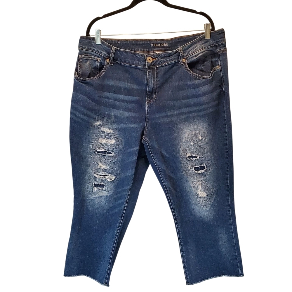 Maurices Distressed Blue Cropped Jeans Size 22